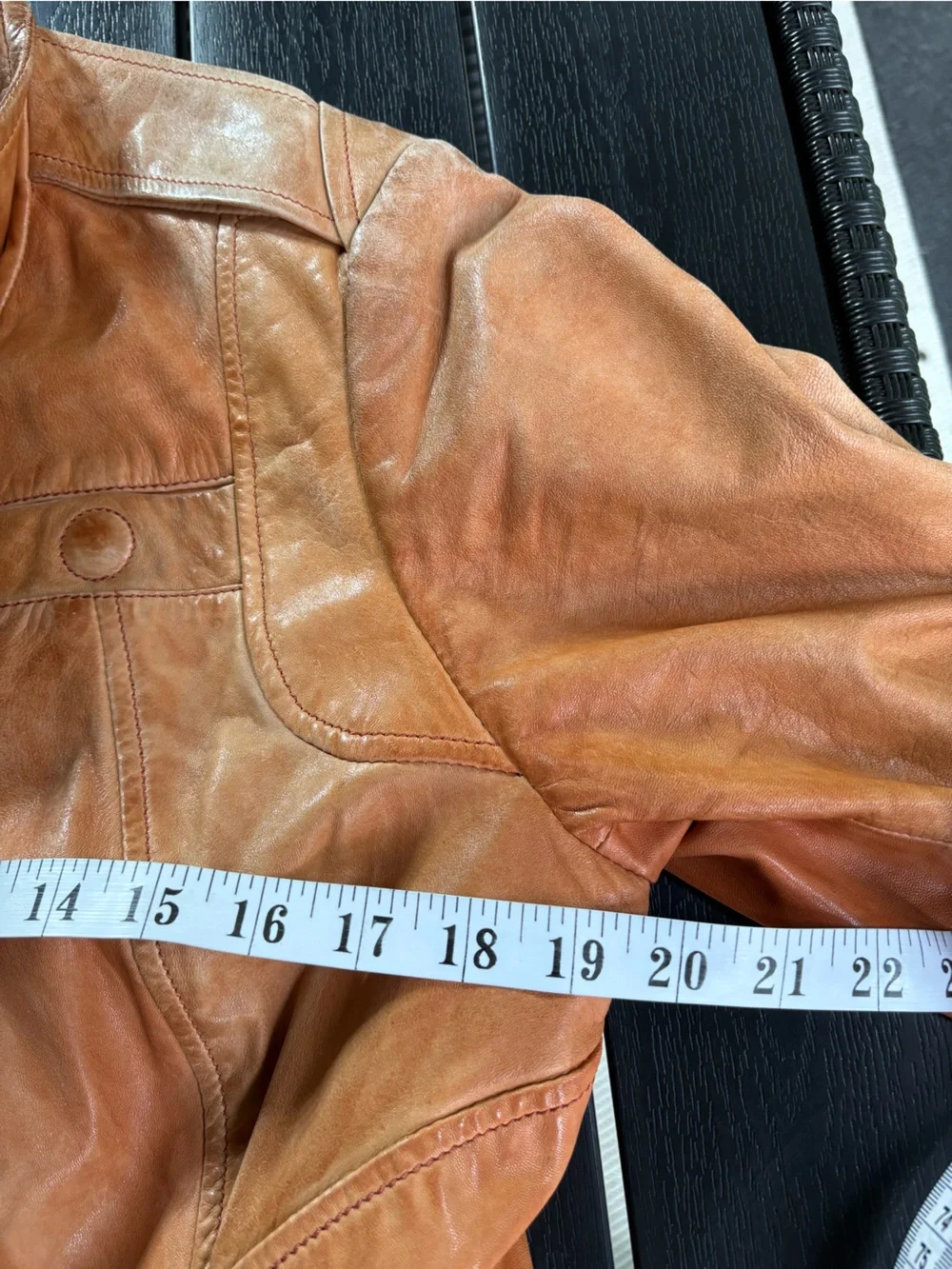 Danier Tan Leather Button-Front Jacket - Picture 13 of 16